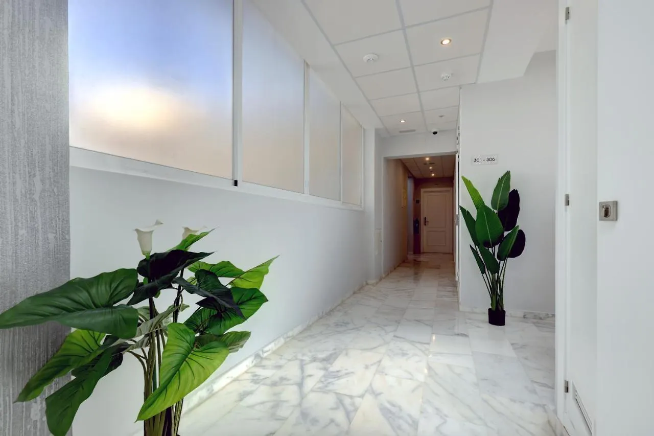 Hostal 37 Estepona Affittacamere