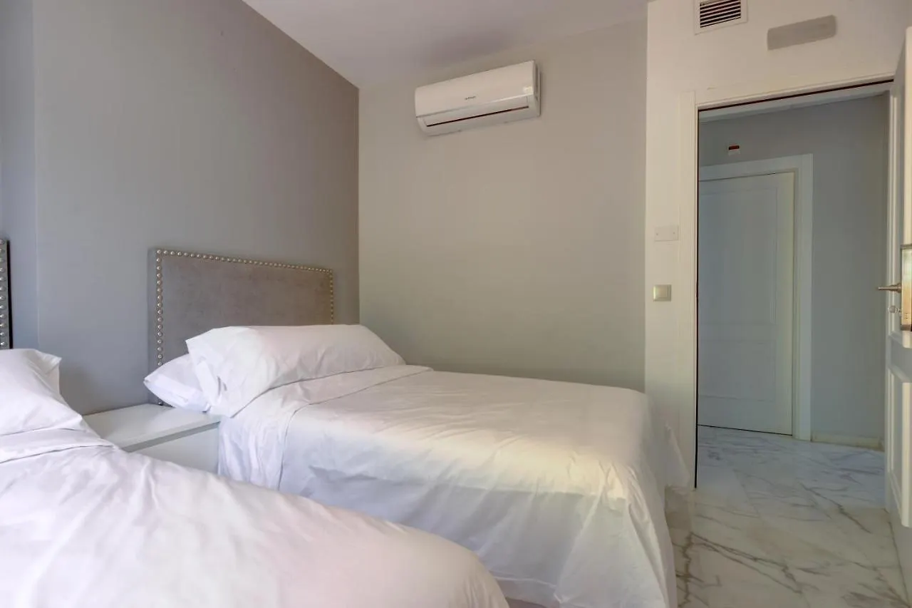 Hostal 37 Estepona